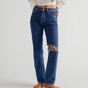 NWT Free People the lasso jeans high rise,  distressed leg jeans in Sapphire 29